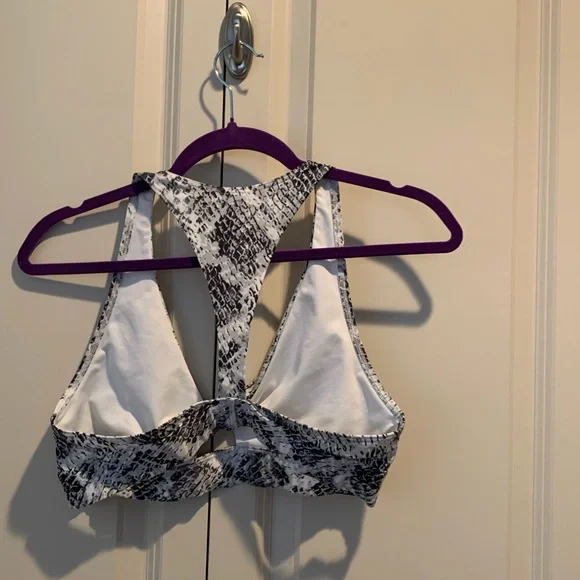 Pink Snake Print Sports Bra & Leggings - Picture 7 of 8